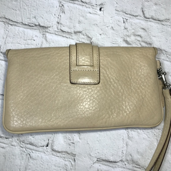 Coach Cream Leather Wristlet Wallet - Picture 3 of 8